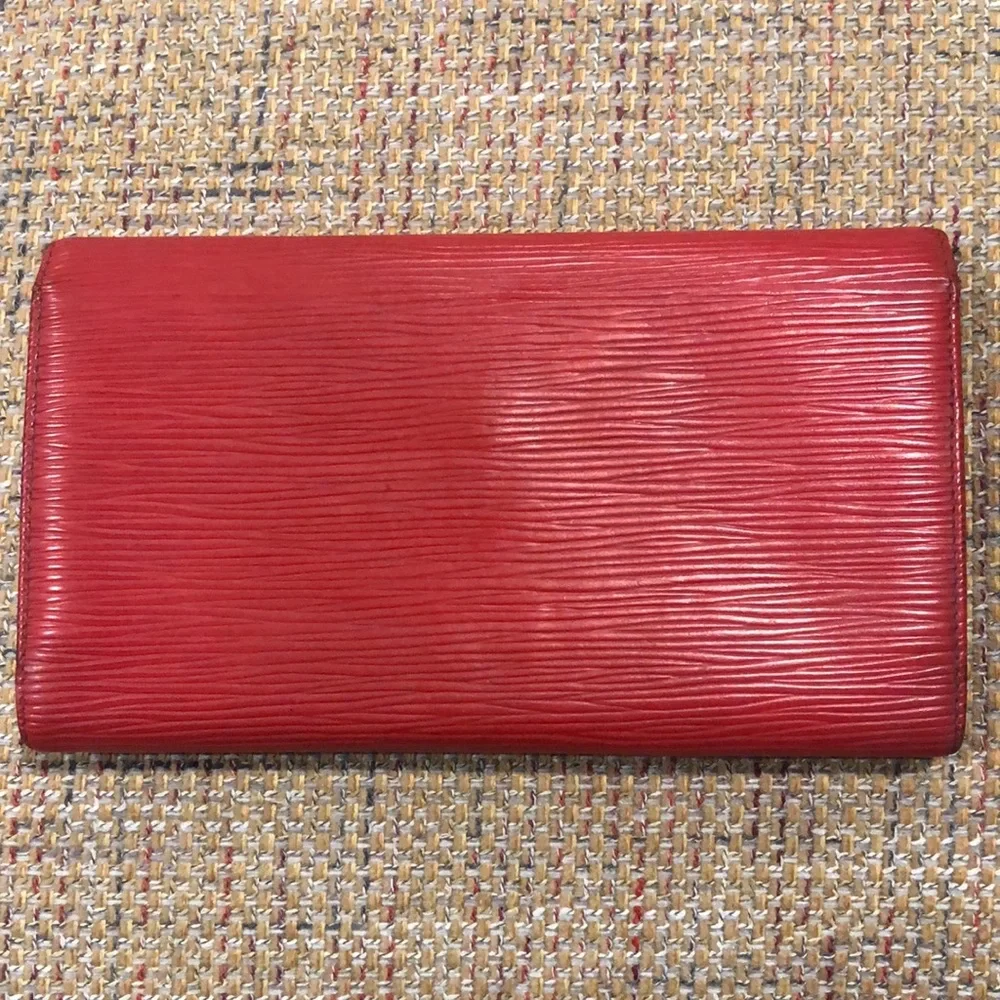 LOUIS VUITTON Sarah International Wallet RED EPI Leather Trifold Full Length